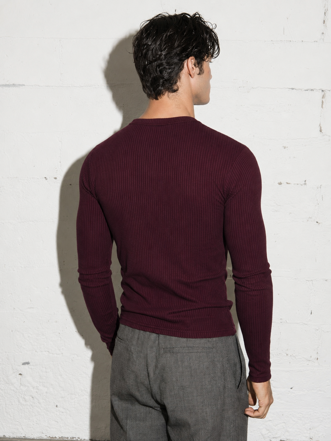 The Slim Crop Henley Longsleeve | White