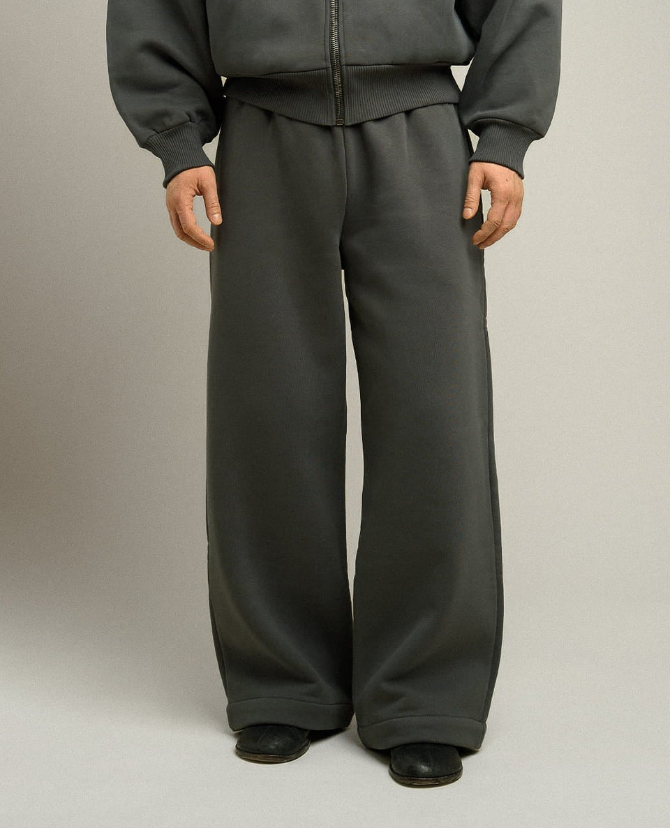 THE TRACKPANTS V4
