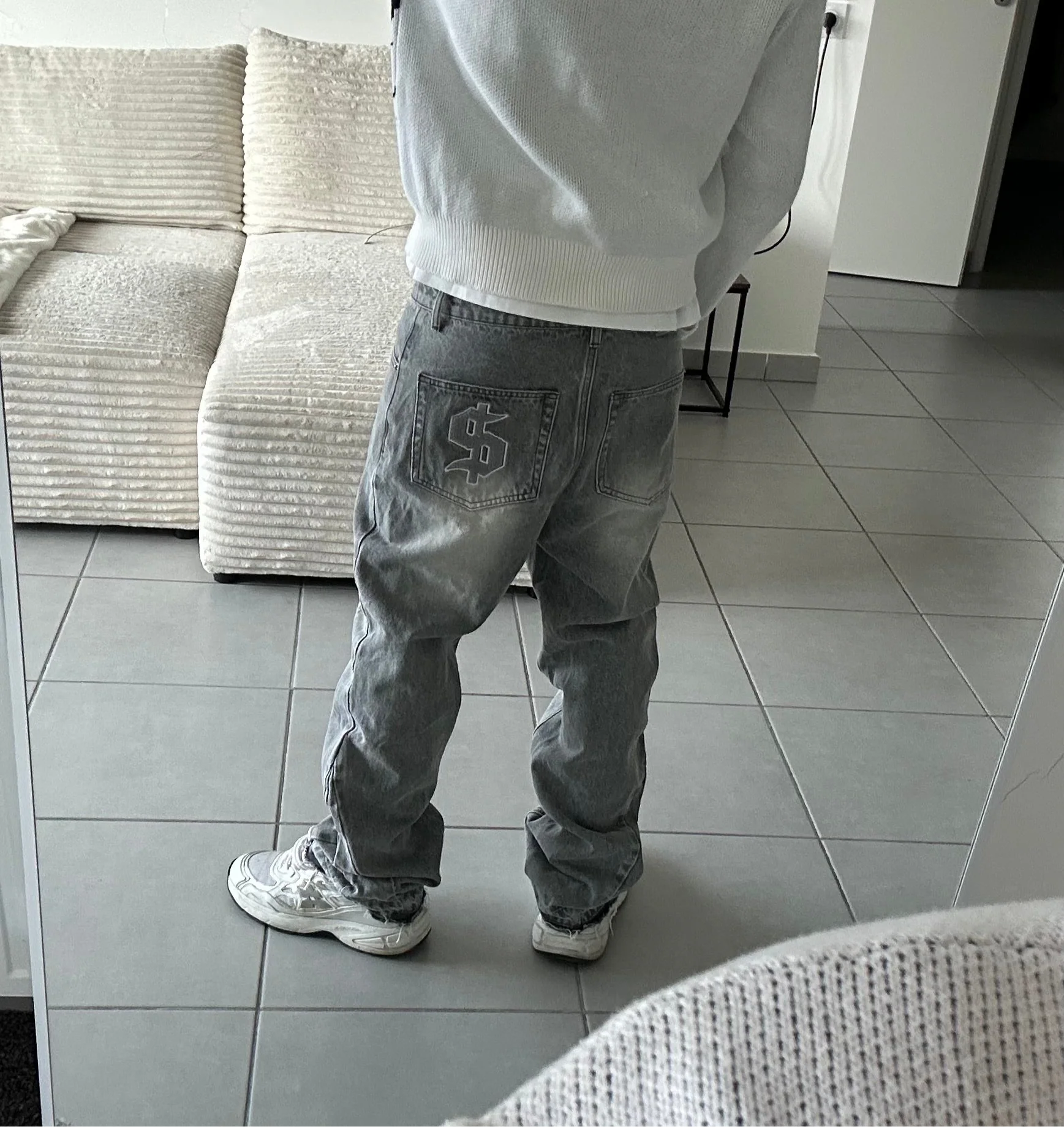 RAW EDGE GREY WASH DENIM