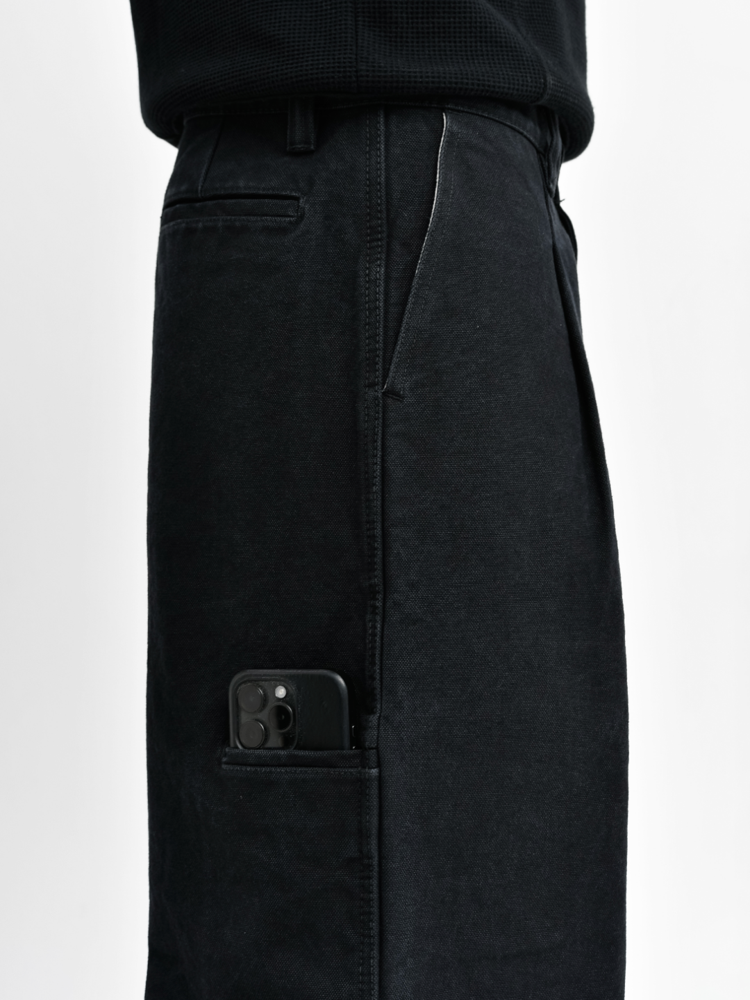 OKAYAMA PLEATED WIDE-LEG PANTS