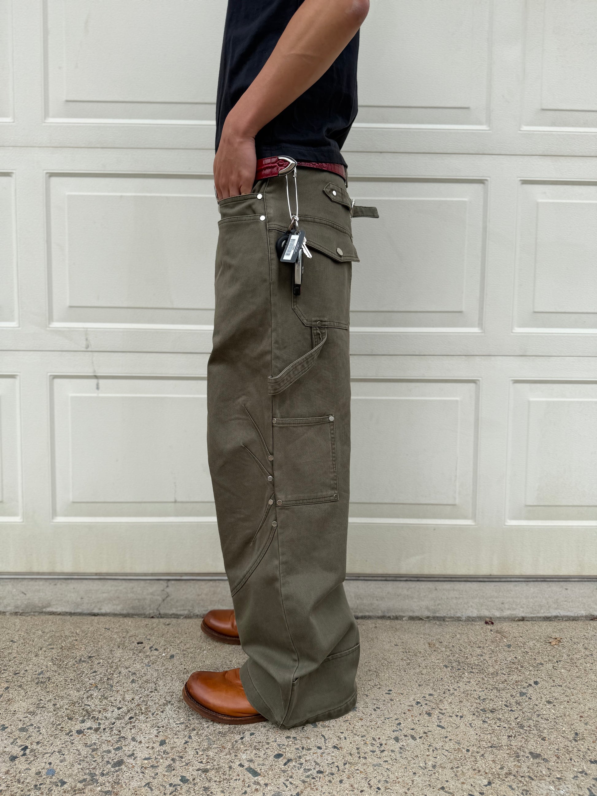 Rivet Multi-Pocket Wide Leg Cargo Pants