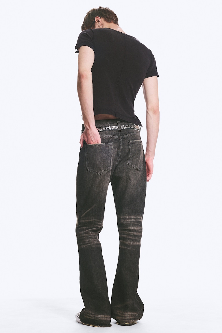 LOW RISE REGULAR BOOTCUT JEANS