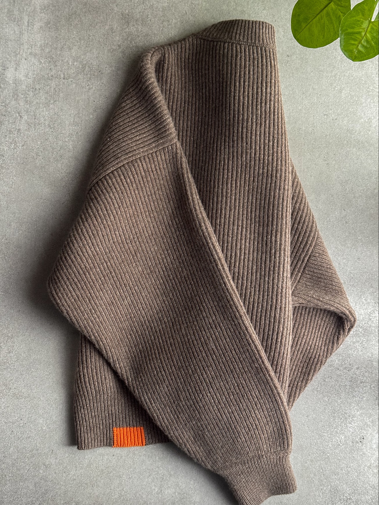 HEAVY RIBBED RELAXED KNIT SWEATER