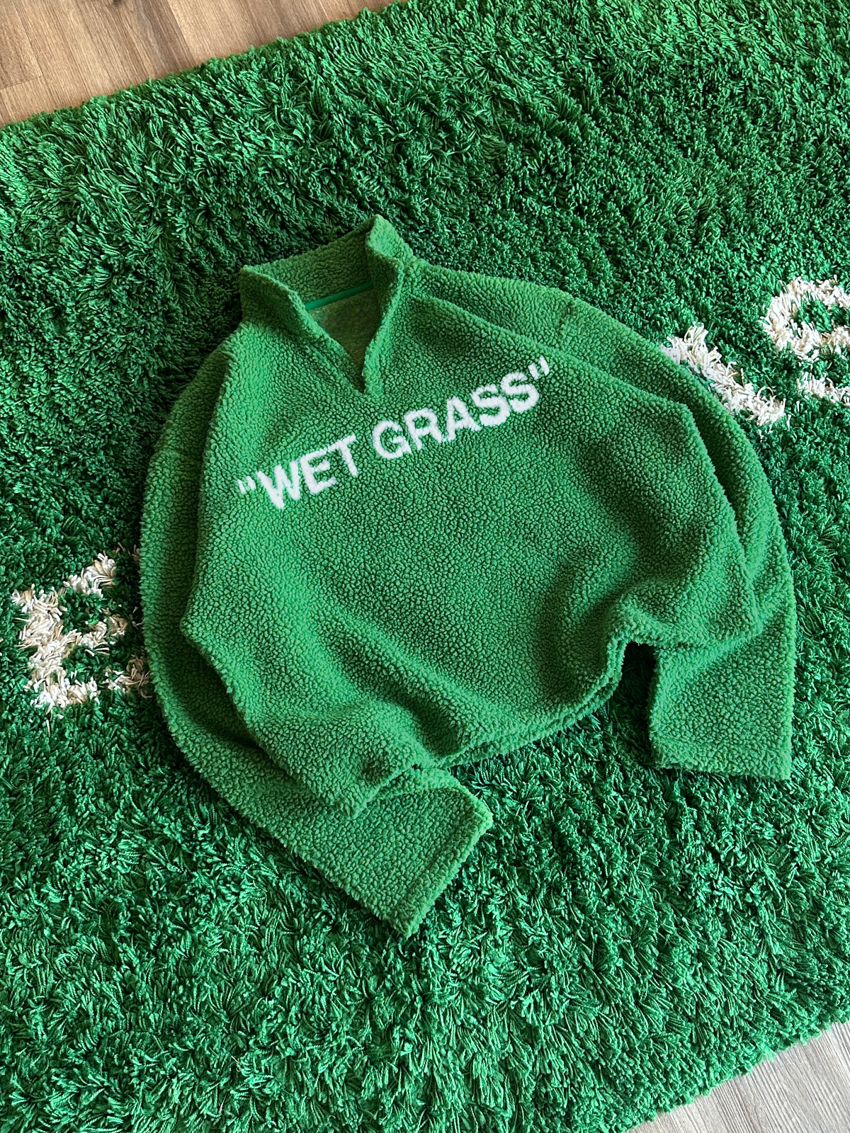 “WET GRASS” COZY SHERPA PULLOVER