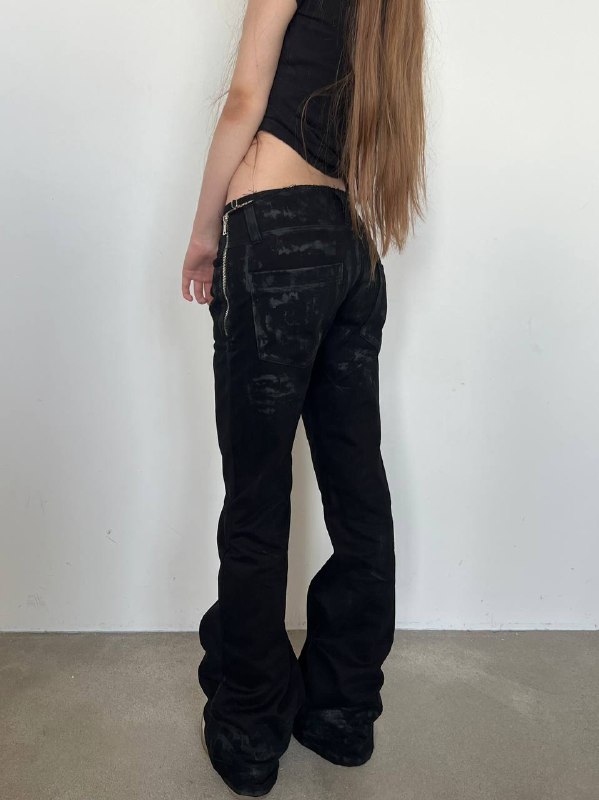 OIL STAIN LOWRISE DENIM