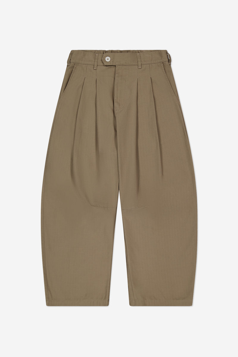 DART-KNEE PLEATED TROUSERS