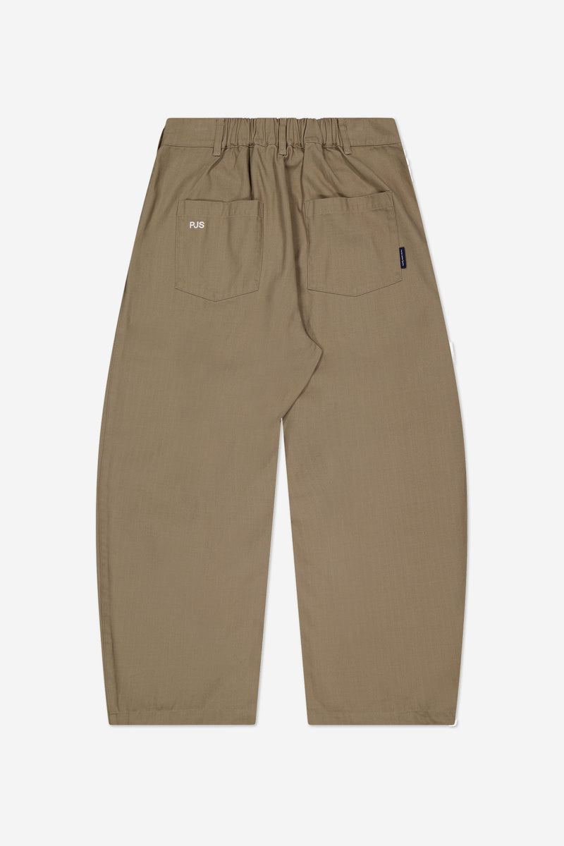 DART-KNEE PLEATED TROUSERS