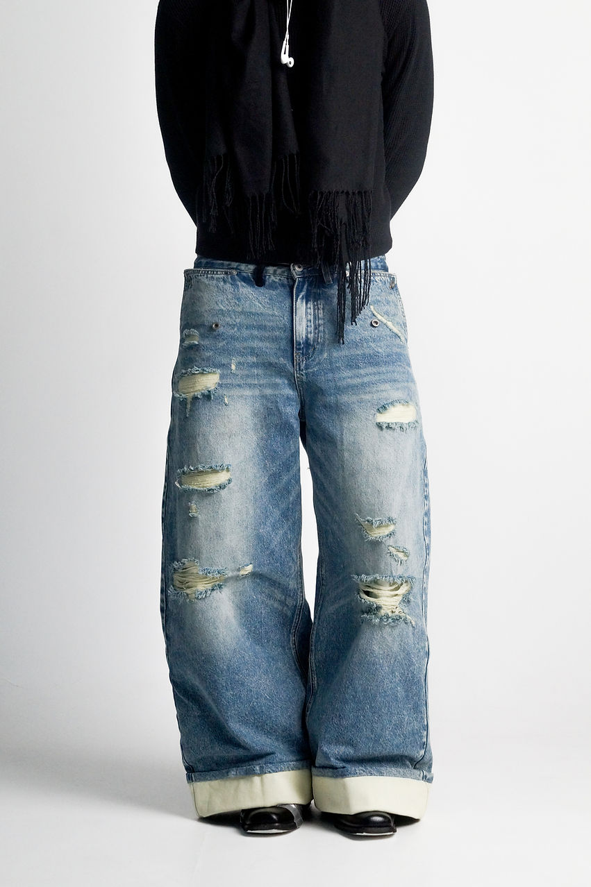DISTRESSED WIDE-LEG DENIM