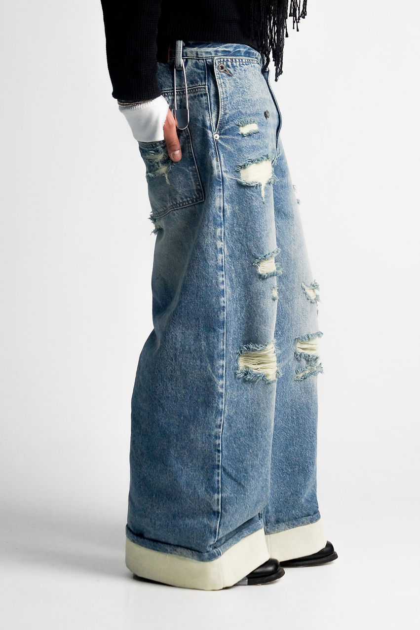 DISTRESSED WIDE-LEG DENIM