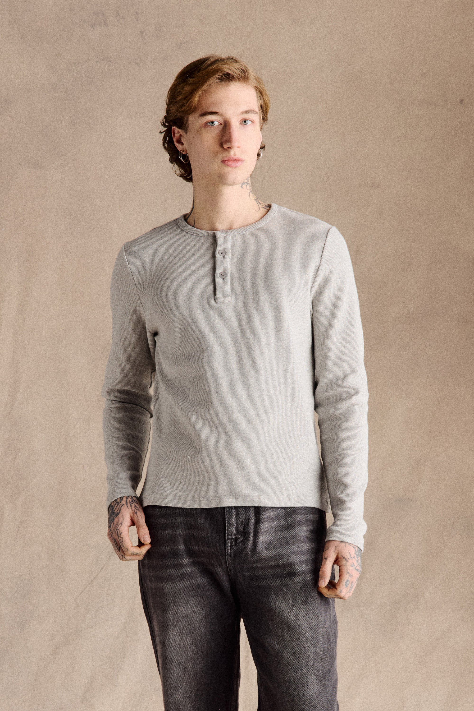 RIBBED HENLEY SHIRT