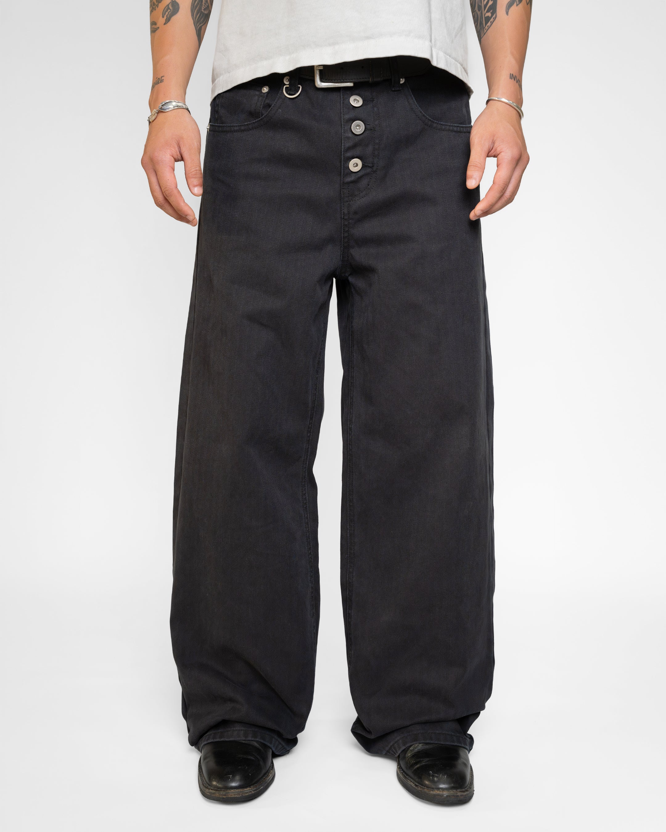 WASHED HERRINGBONE TWILL PANTS