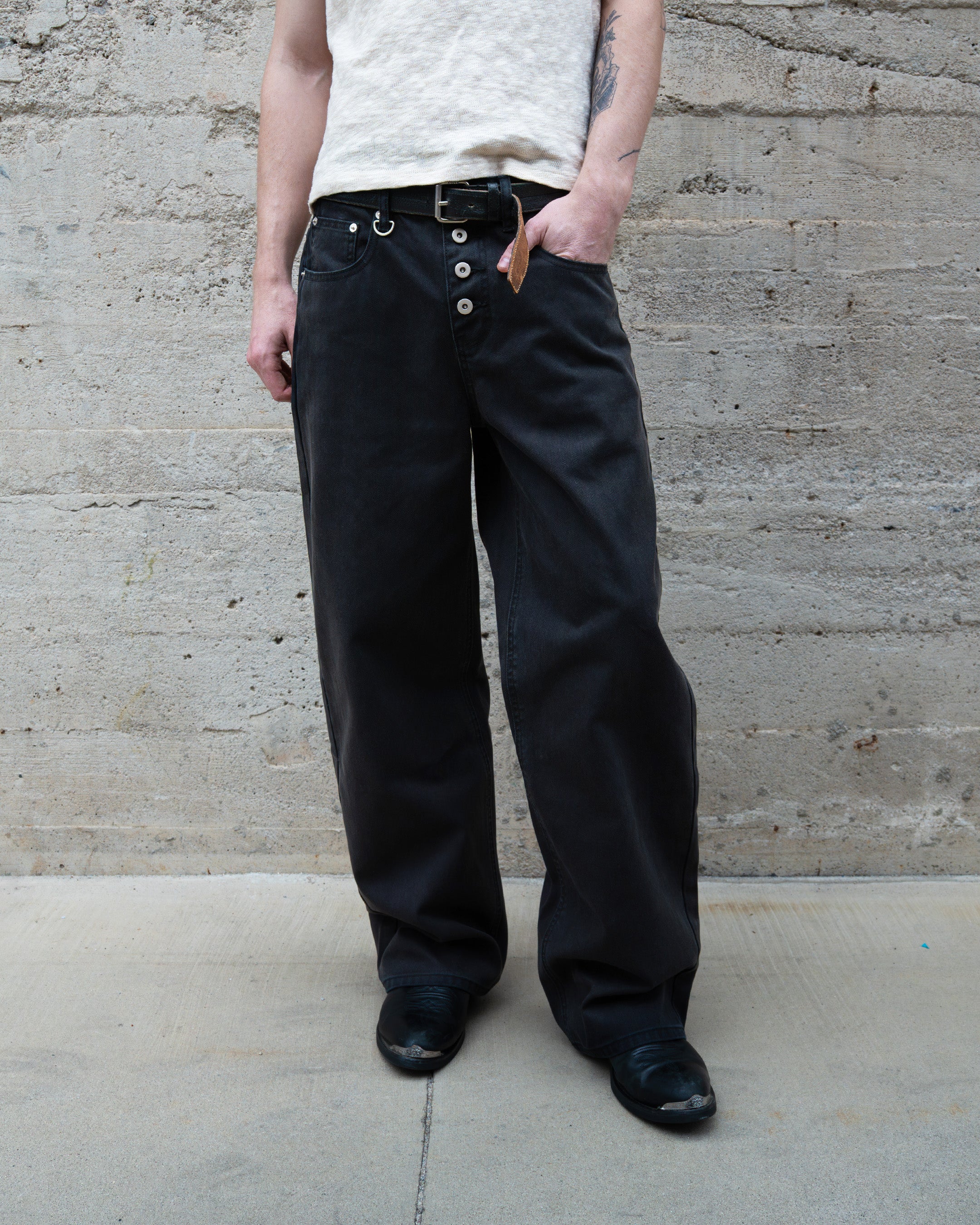 WASHED HERRINGBONE TWILL PANTS