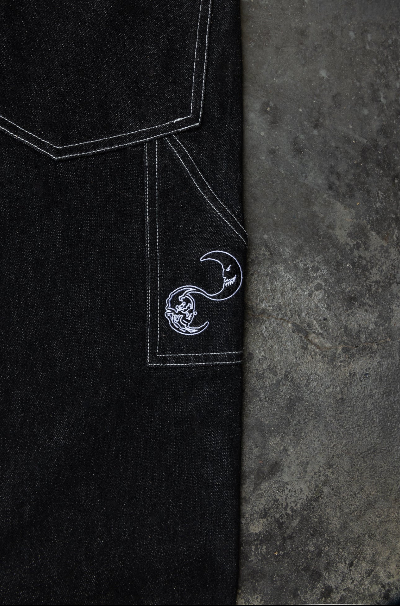 Raw Black Denim - Baggy Jeans