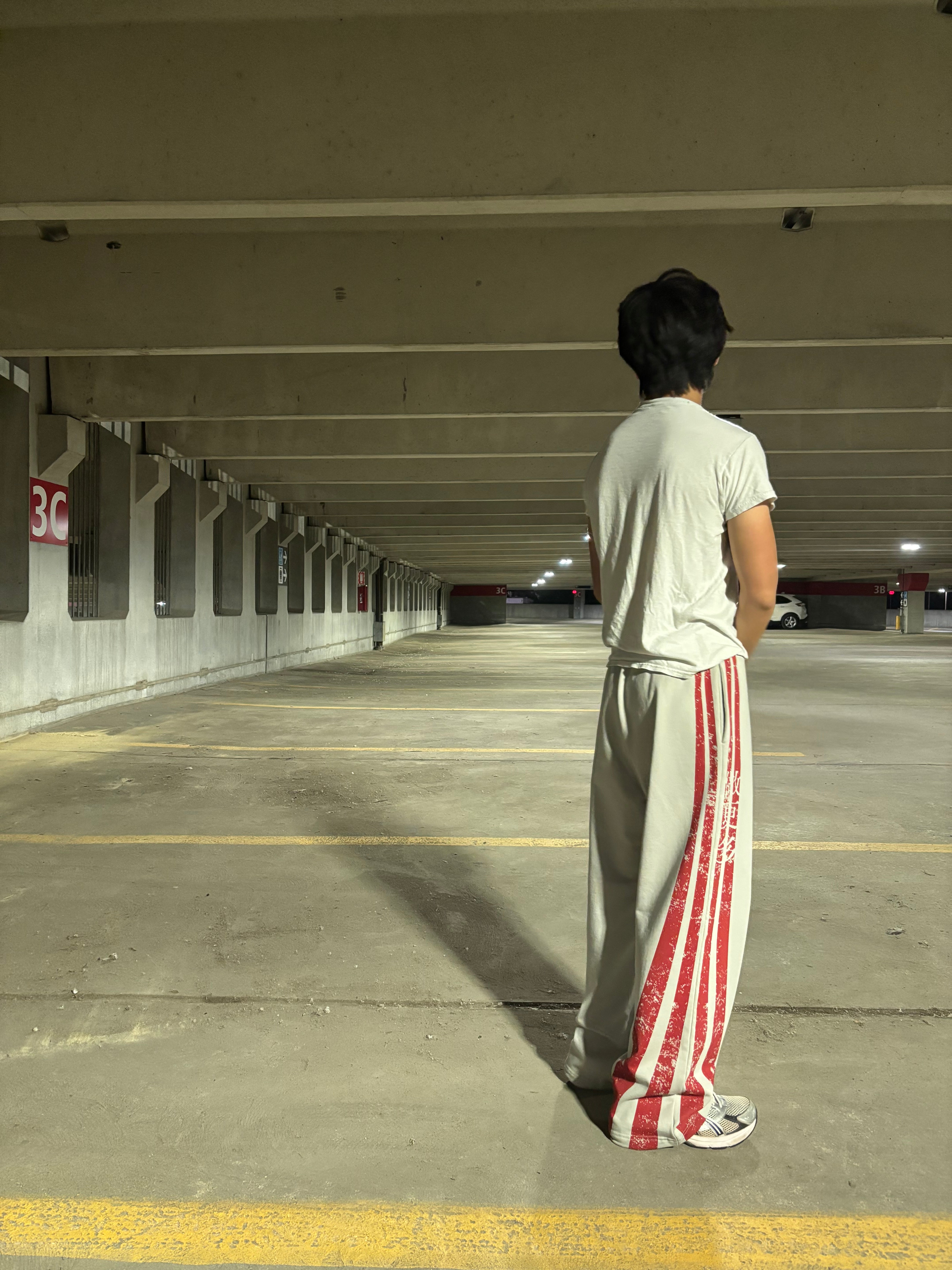 SWEATPANTS&"DAO" T-SHIRT