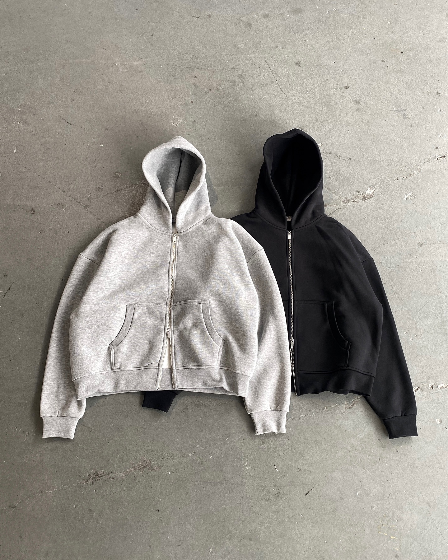 MONOCHROME COZY ZIP UP