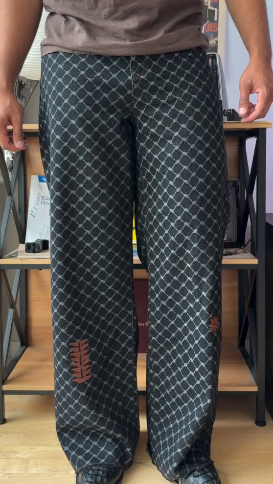 Lattice Pattern Flare Jeans