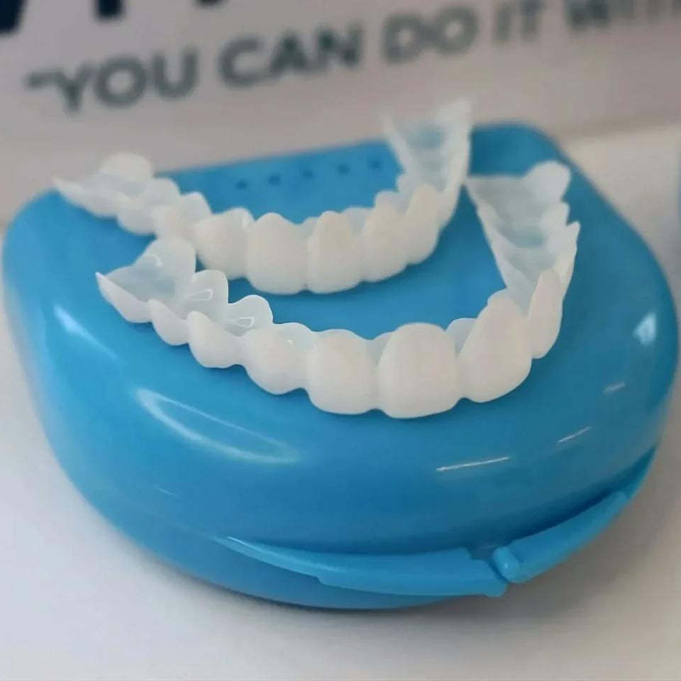 Veenora™ Clip-on Veneers