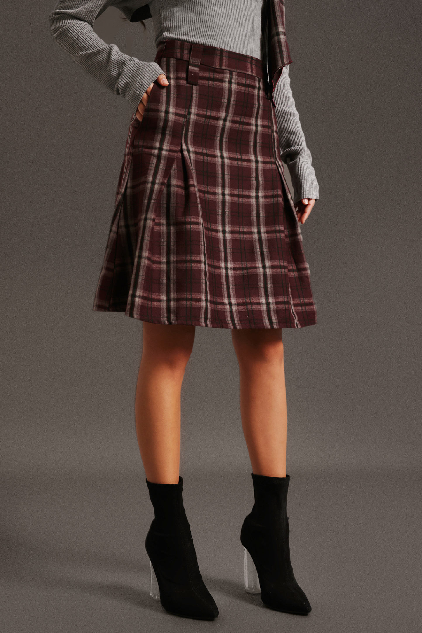 Yuio Lattice Belt Midi Skirt