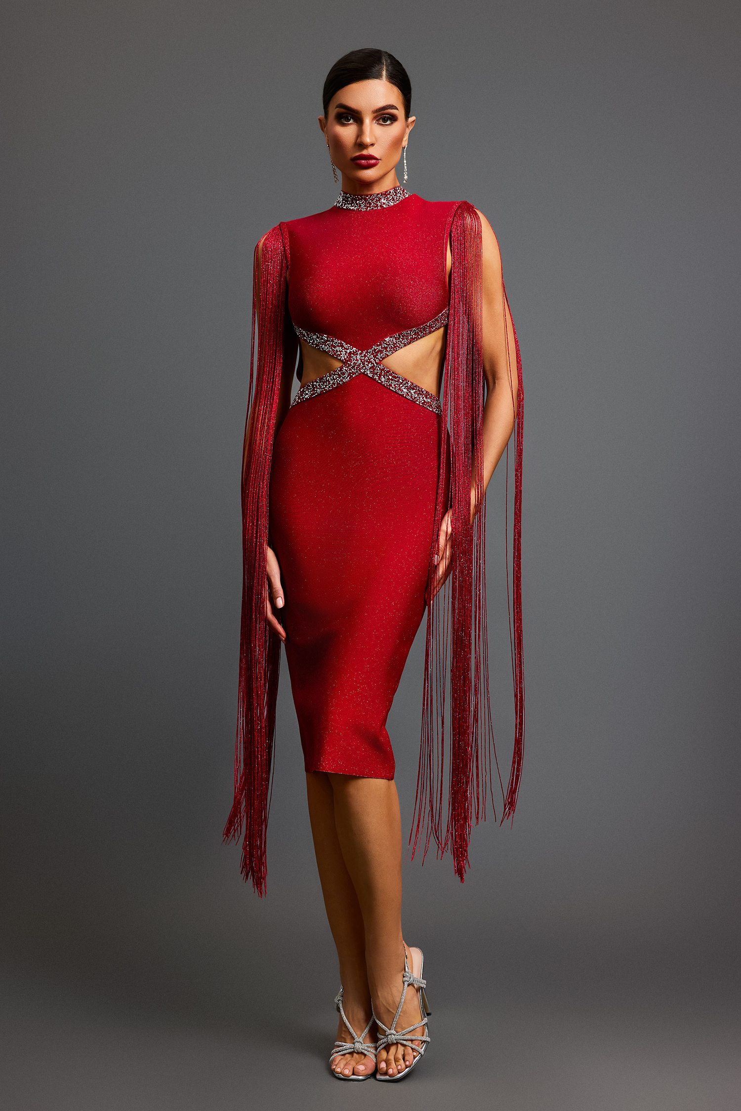 Plume Round Neck Hollow Diamond Bandage Midi Dress