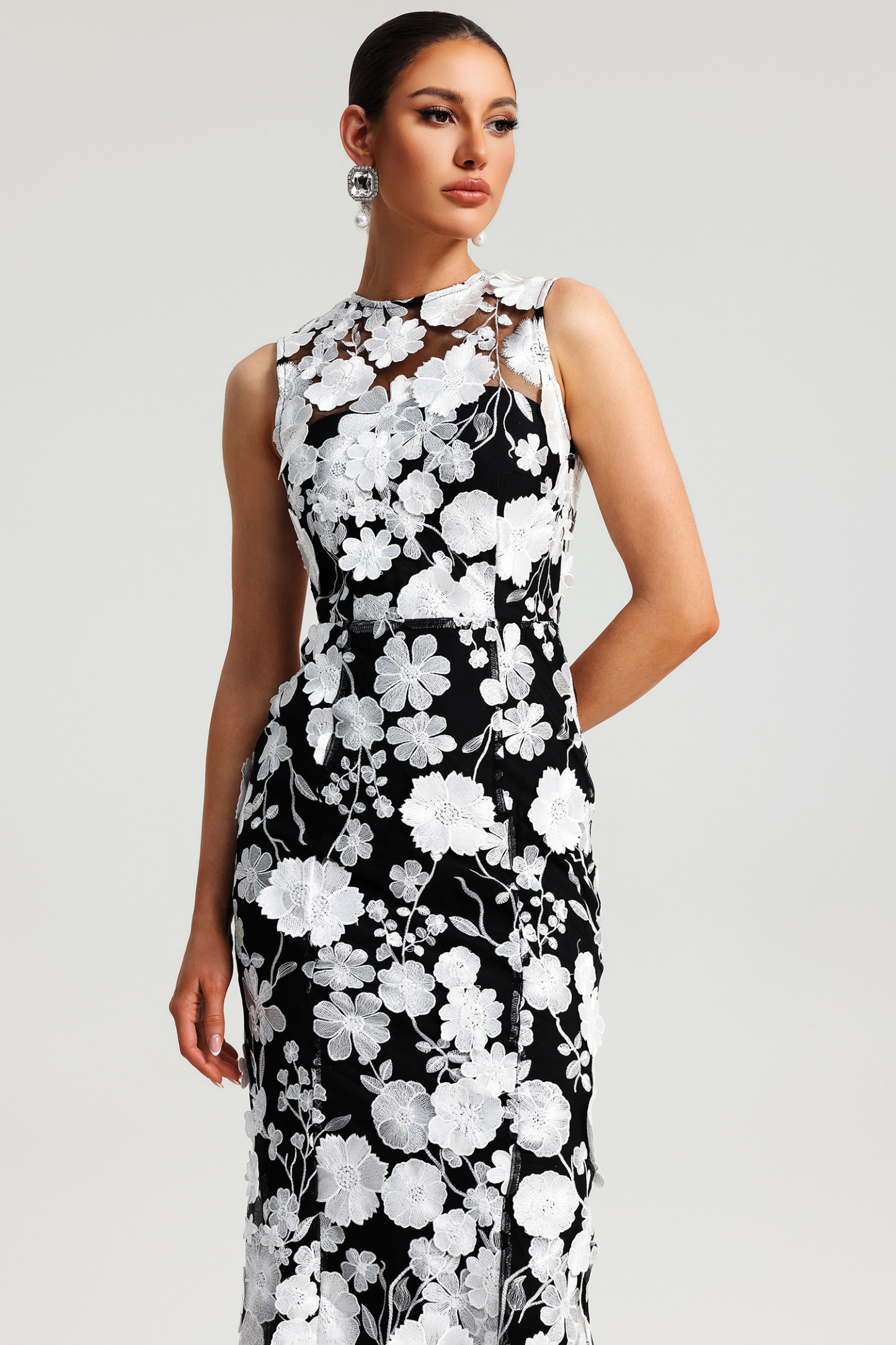 Dotty Sleeveless Embroidery Flowers Maxi Dress