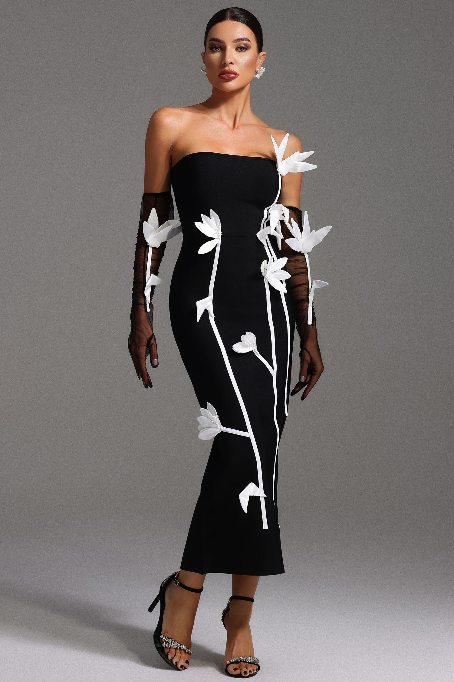 Theo Sleeveless Flowers Bandage Maxi Dress