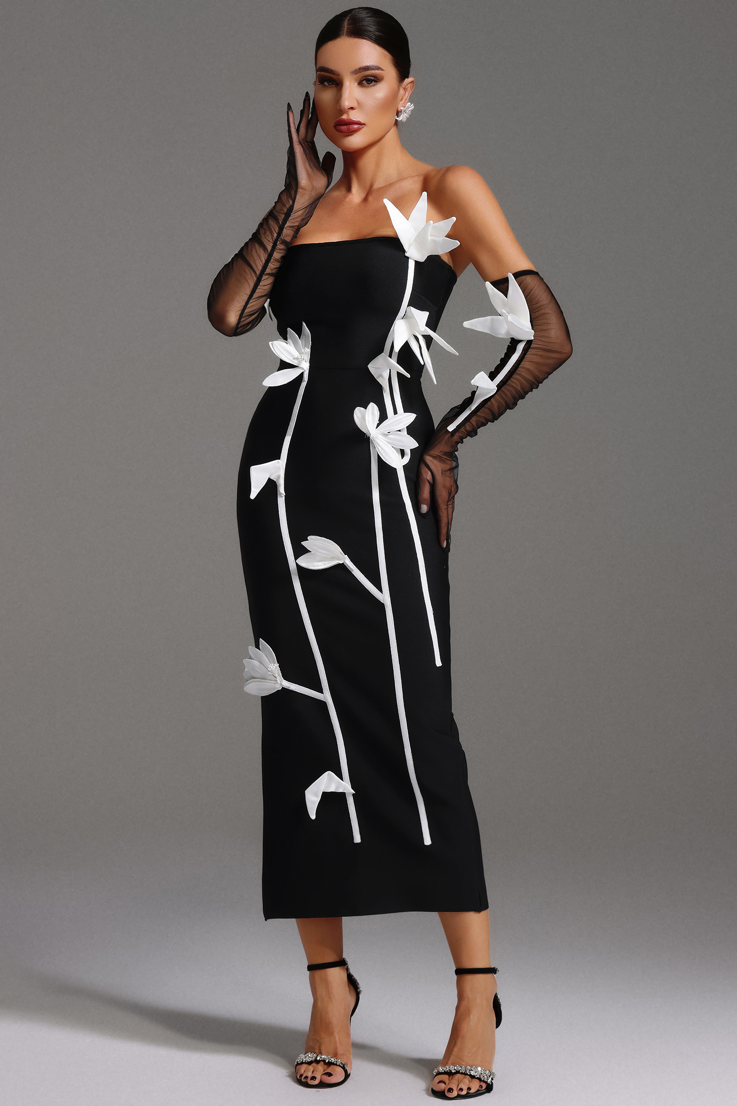 Theo Sleeveless Flowers Bandage Maxi Dress