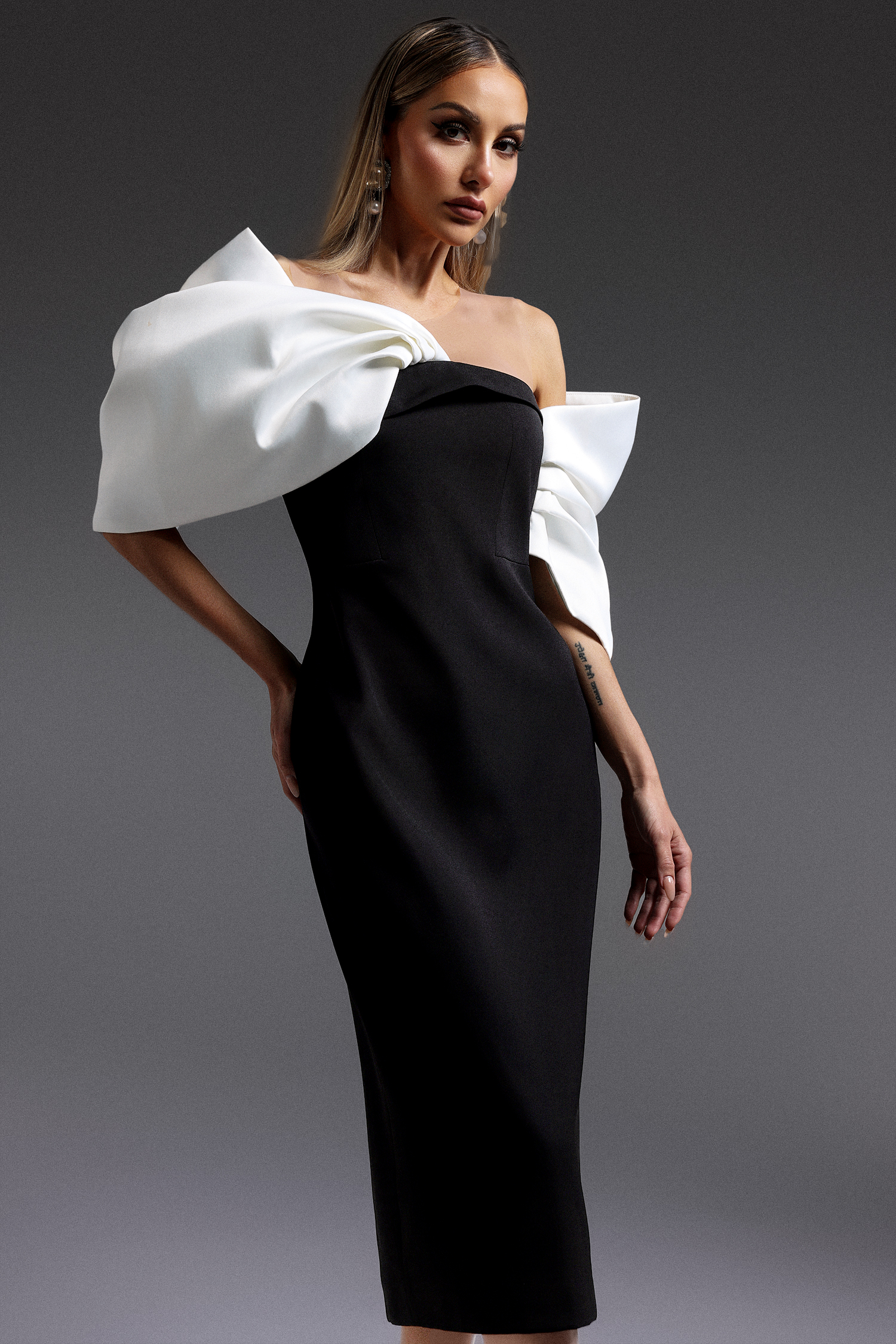 Tazeda Sleeveless Bow Maxi Dress