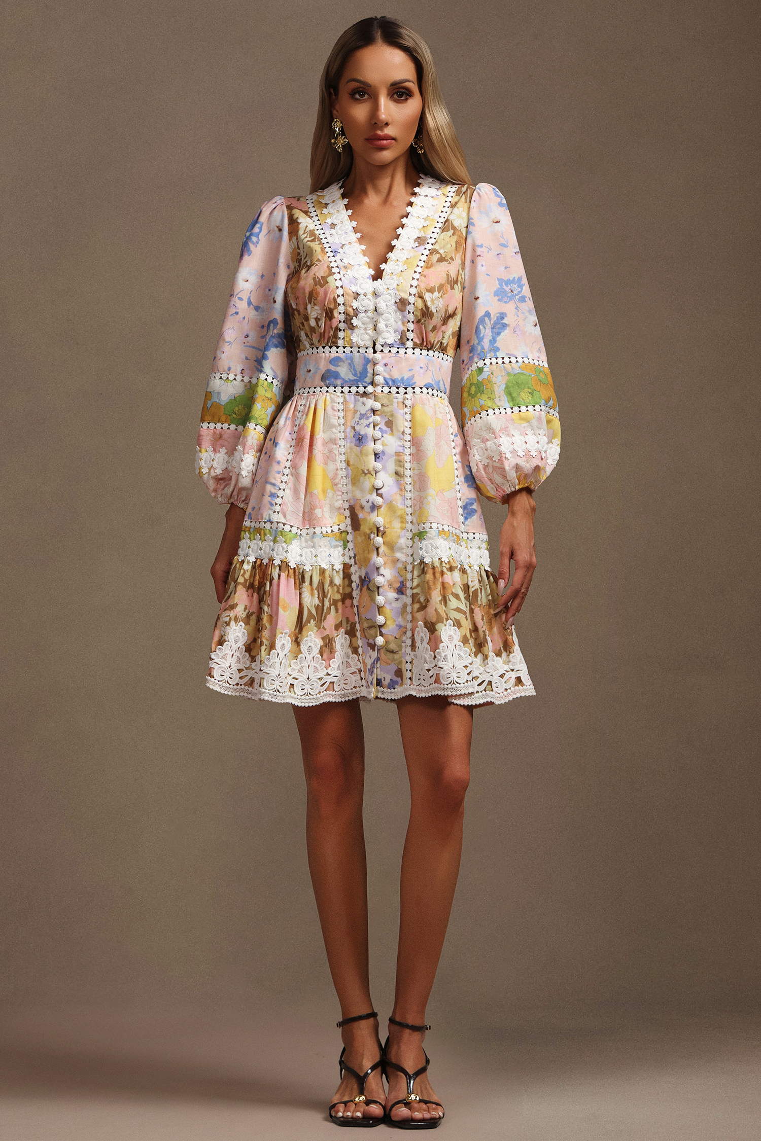 Jacova V-Neck Long Sleeves Floral Printed Mini Dress