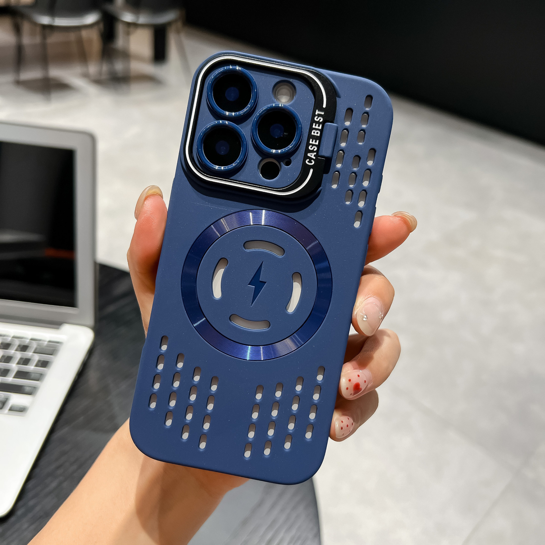 A heat-dissipating and breathable phone case drop protection case with a magnetic lens mount suitable for Apple.