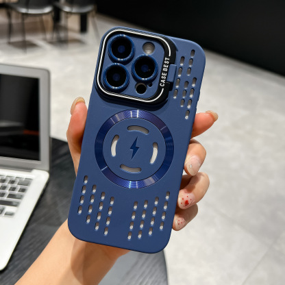 A heat-dissipating and breathable phone case drop protection case with a magnetic lens mount suitable for Apple.