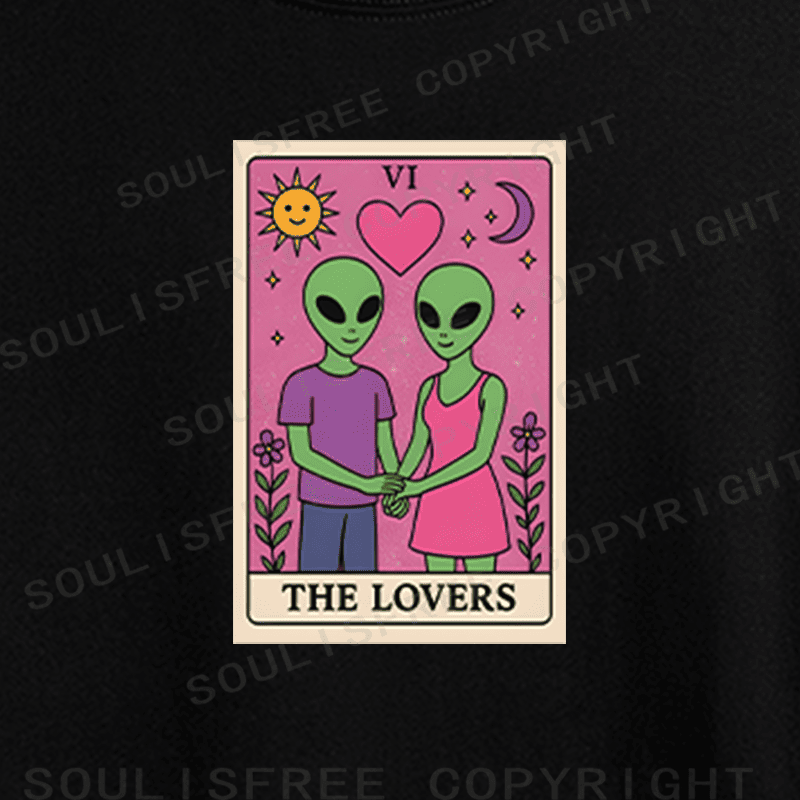 Soulisfree Alien Love Club Artistic  Crop Tee