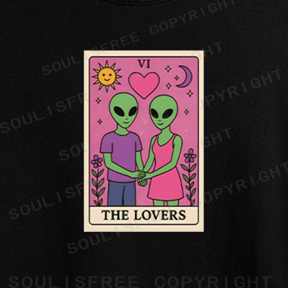 Soulisfree Alien Love Club Artistic  Crop Tee