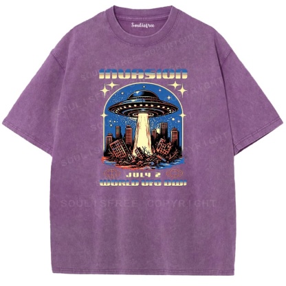 Soulisfree Retro Sci-Fi Invasion Poster  Washed Tee