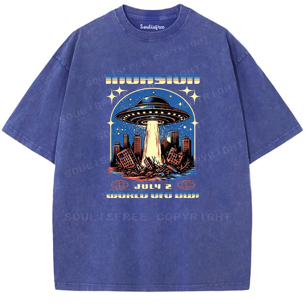 Soulisfree Retro Sci-Fi Invasion Poster  Washed Tee