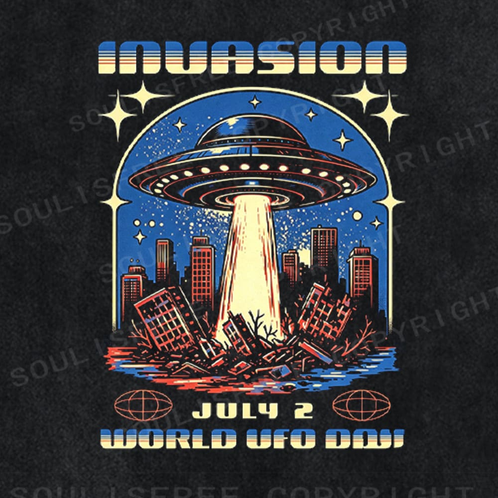 Soulisfree Retro Sci-Fi Invasion Poster  Washed Tee