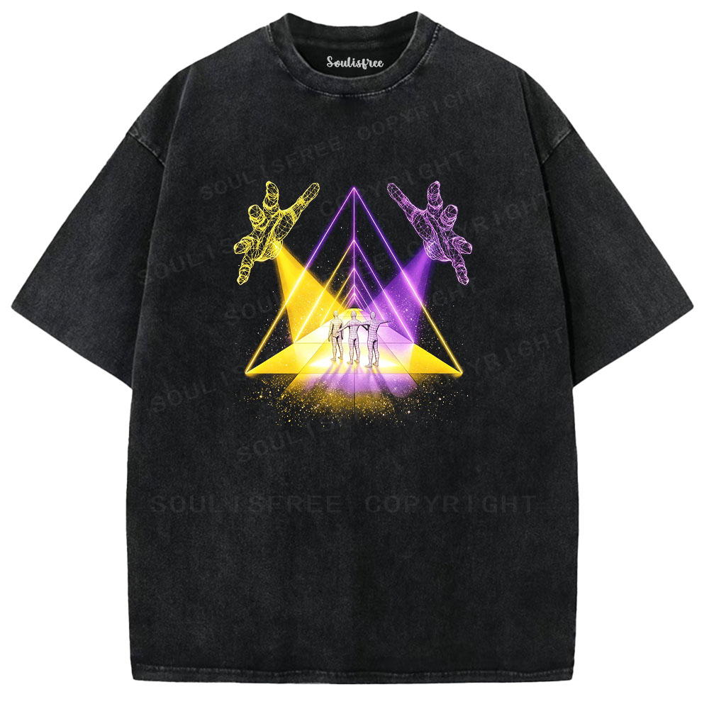 Soulisfree Pyramid of Unity Graphic Washed Tee