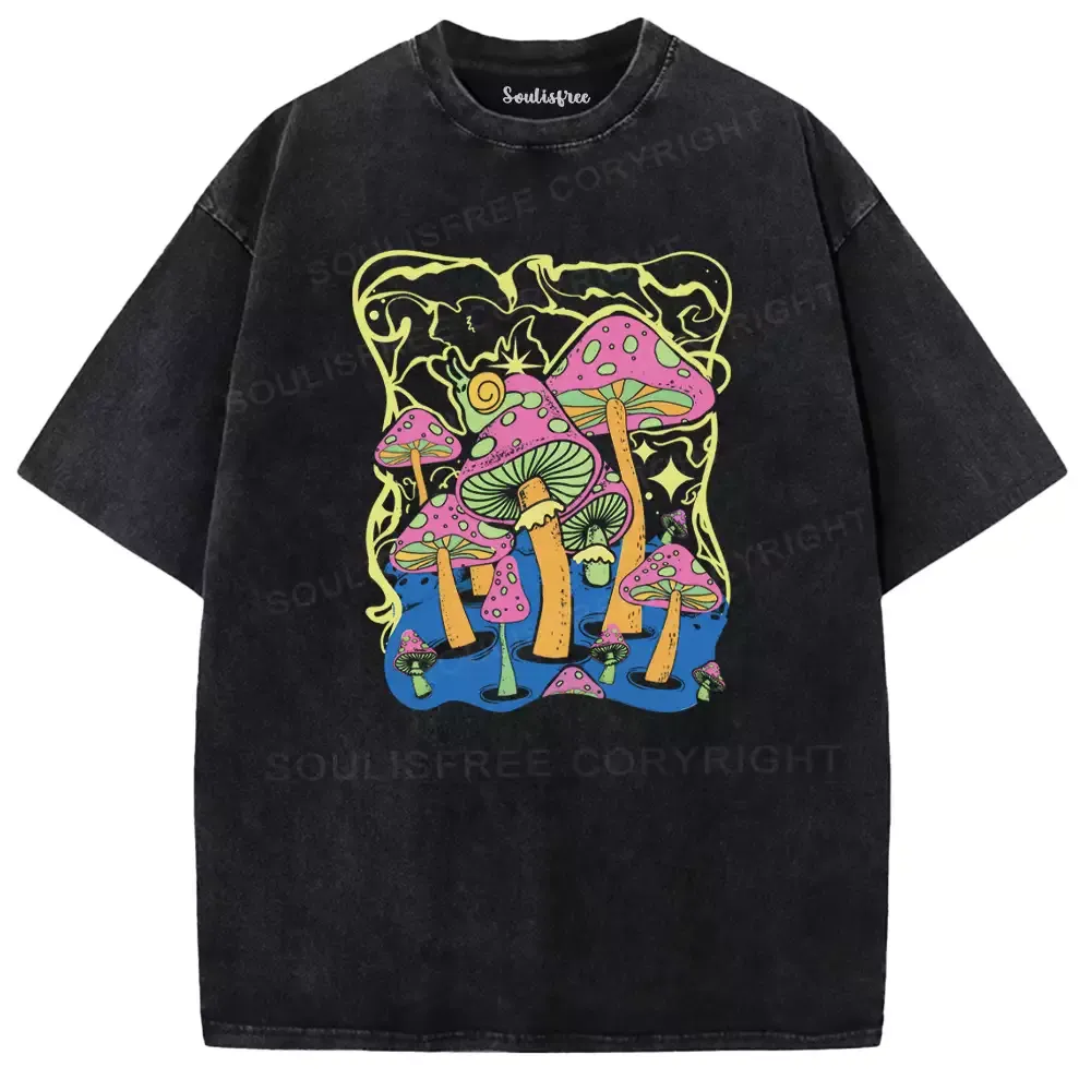 Psychedelic Mushroom World Washed T-shirt