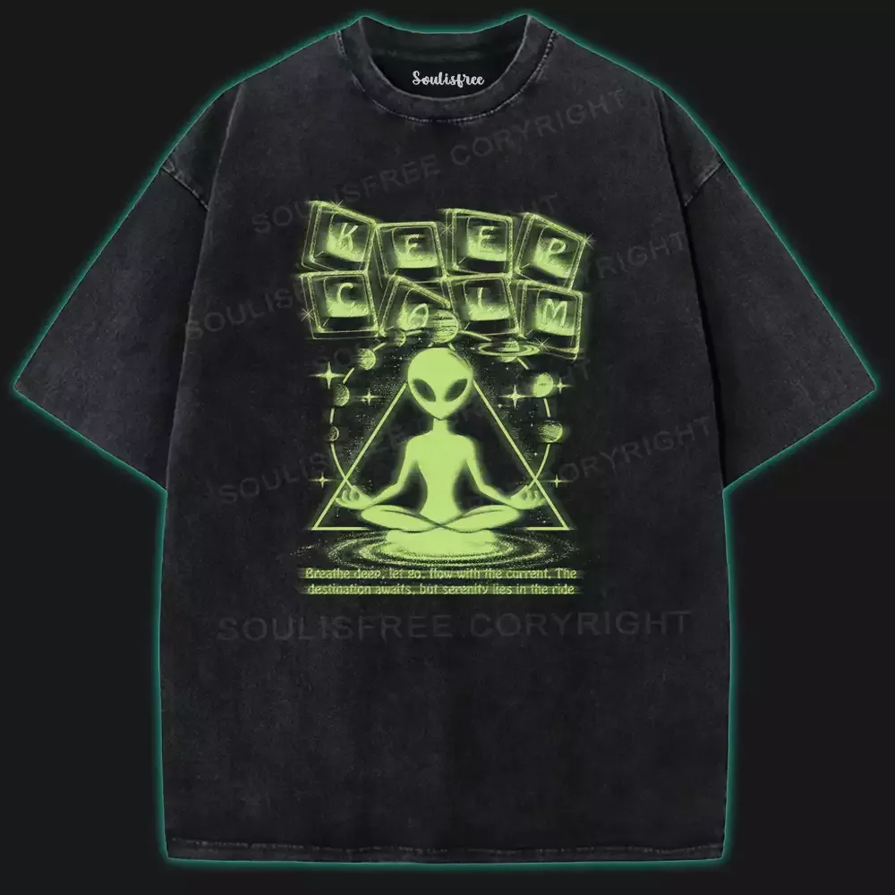 Designed Keep Clam Washed Alien T-shirt