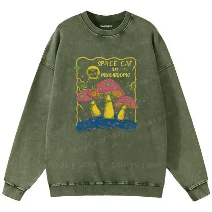 SPACE CAT ON MUSHROOMS Washed Sweatshirts
