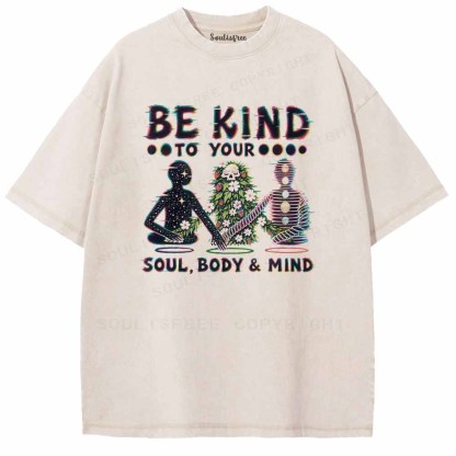 Soulisfree  BE KIND TO YOUR  SOUL, BODY & MIND Washed Tee