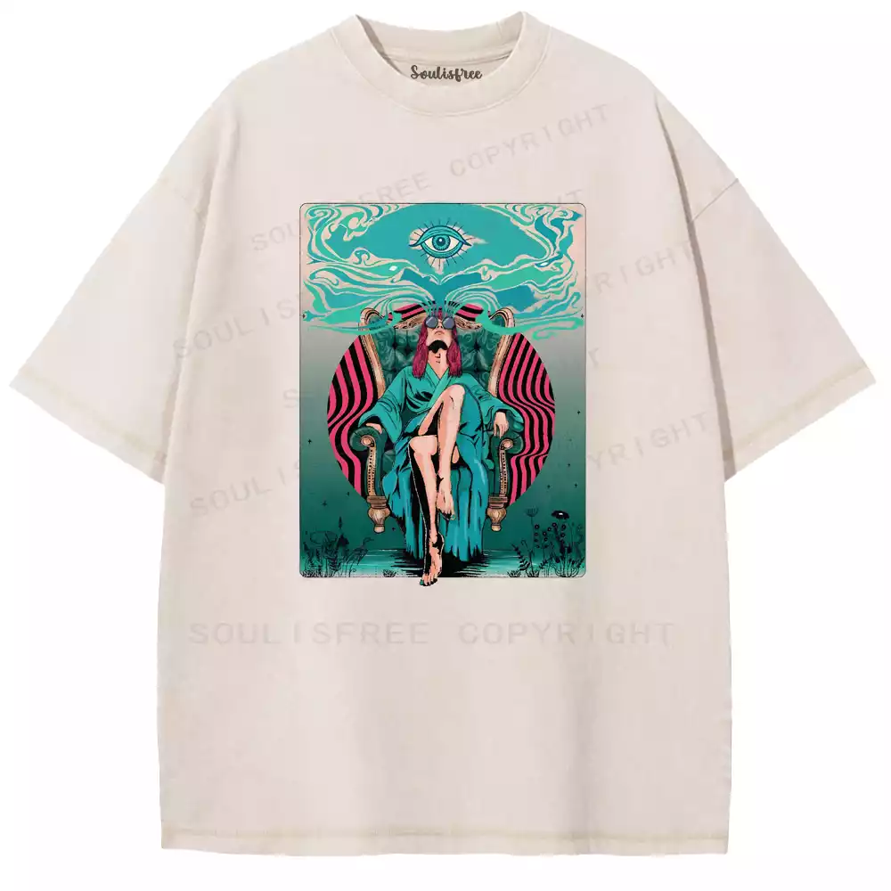 Sacred Eye Queen Washed T-shirt