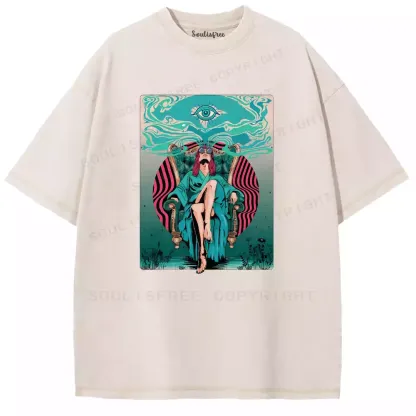 Sacred Eye Queen Washed T-shirt