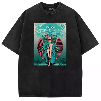 Sacred Eye Queen Washed T-shirt