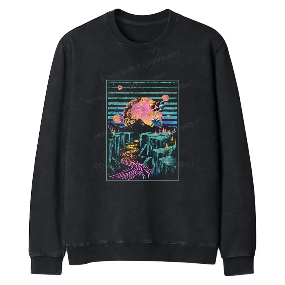 Designed Moon And Balloon Regular Fit Washed Sweatshirt