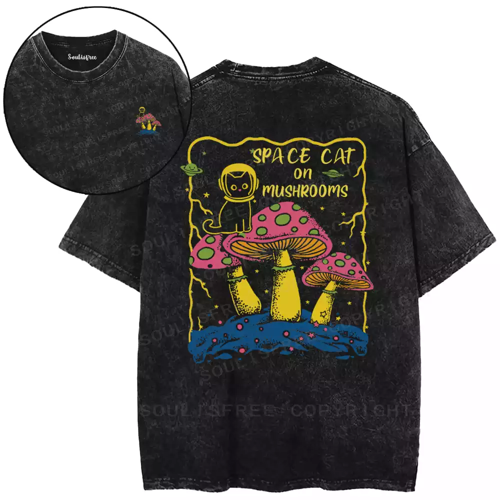 SPACE CAT ON MUSHROOMS Washed T-shirt