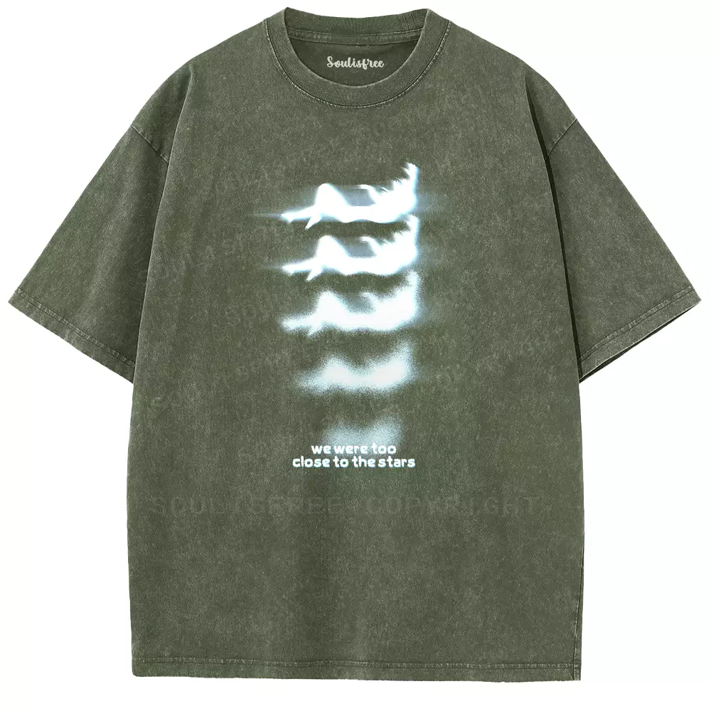 Soulisfree we were too close to the stars Washed Tee
