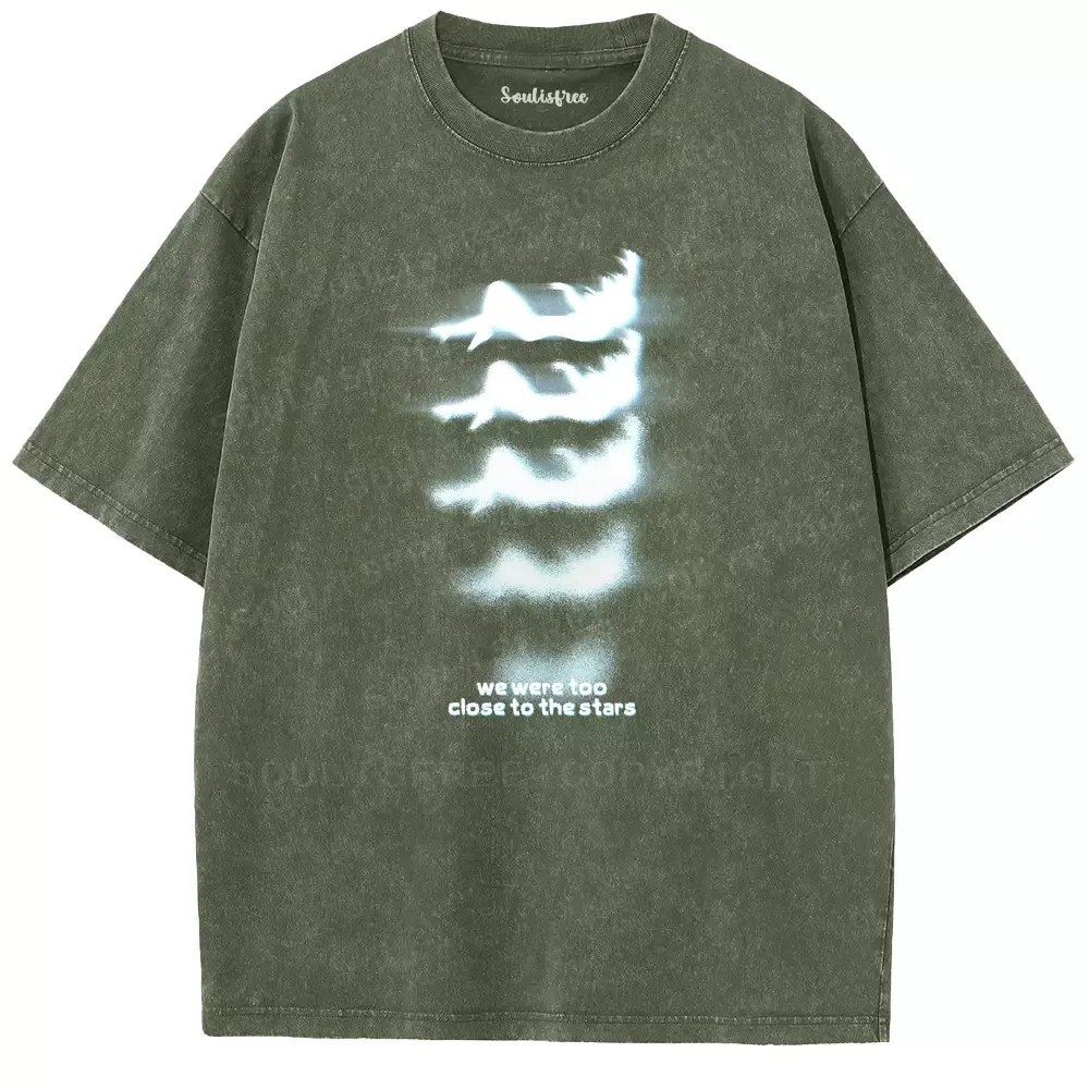 Soulisfree we were too close to the stars Washed Tee