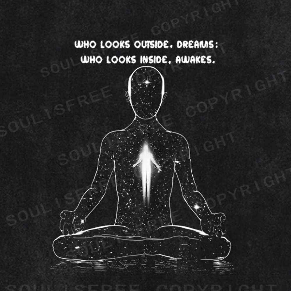 Soulisfree  WHO LOOKS OUTSIDE, DREAMS Washed Tee