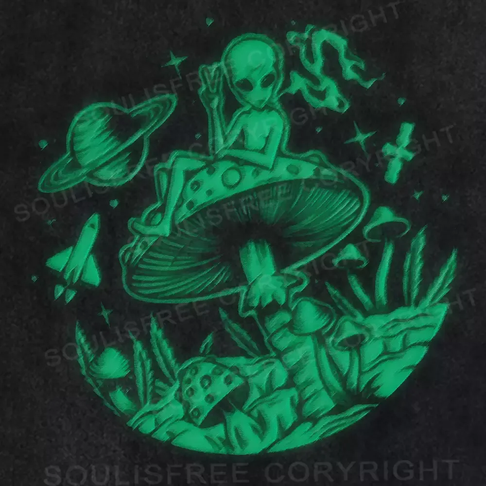 Psychedelic Alien Trip Washed Alien T-shirt