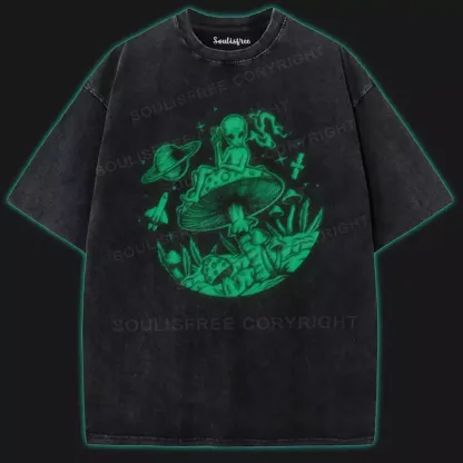 Psychedelic Alien Trip Washed Alien T-shirt